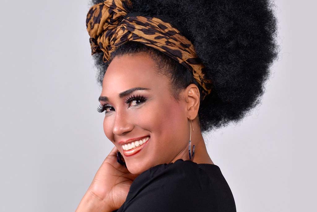 Aymée Nuviola «La Sonera del Mundo», portada en Clave de Fa