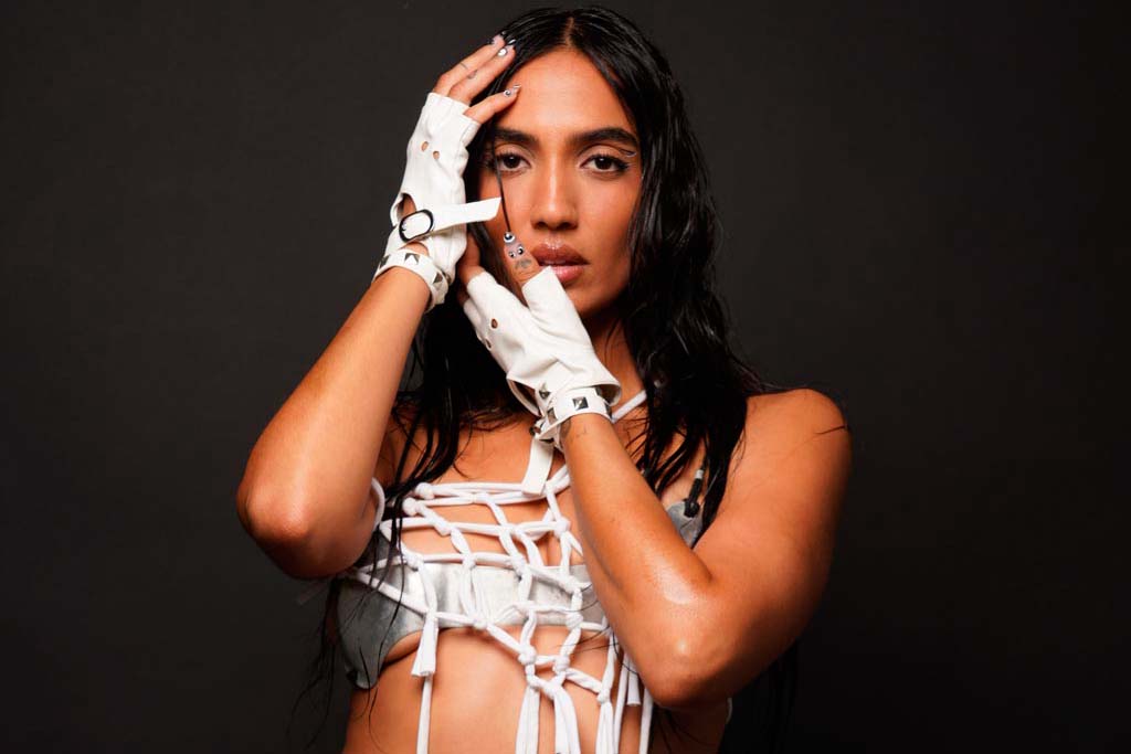 Manu Manzo lanza “Afirmaciones”, su tema más personal hasta la fecha