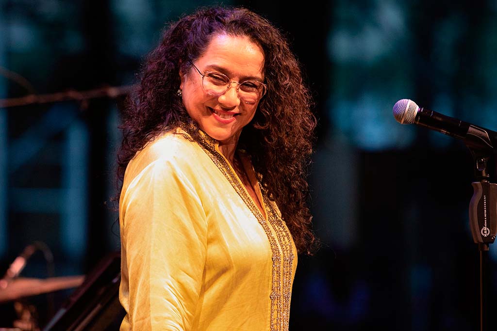 Claudia Acuña llega al Lincoln Center este jueves 19 de marzo con “LATIN AMERICAN STANDARDS”